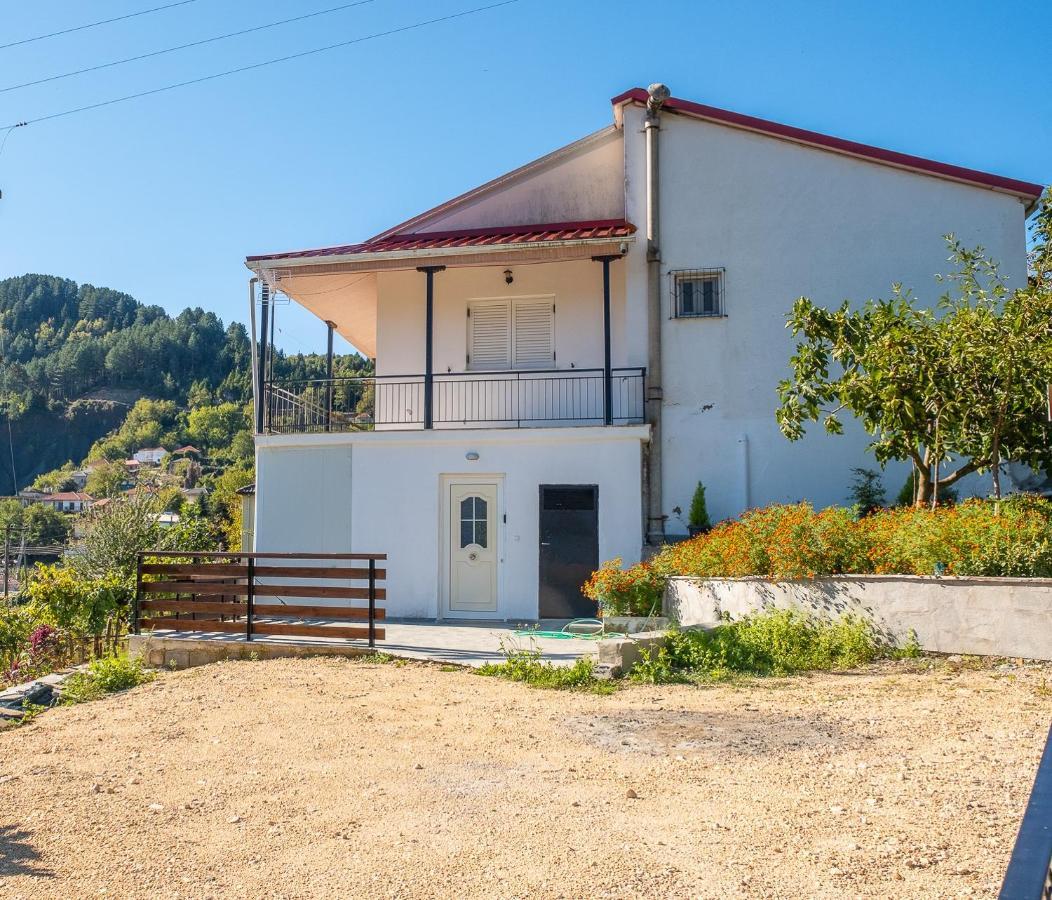 Remvi Guest House Pramanta Exterior foto